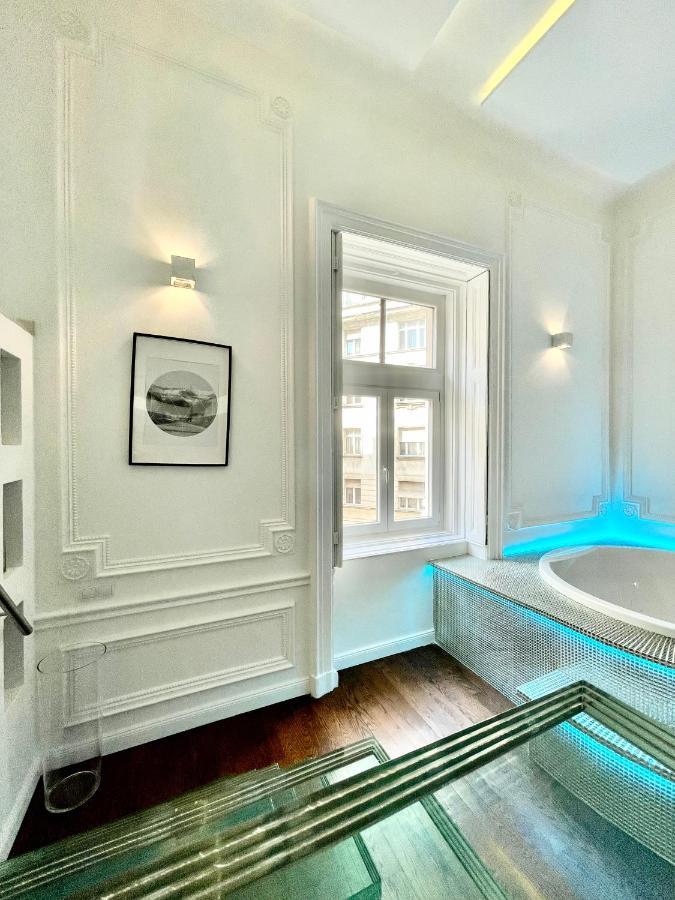 Ferienwohnung Enzo Capo Jacuzzi Andrassy Budapest Exterior foto